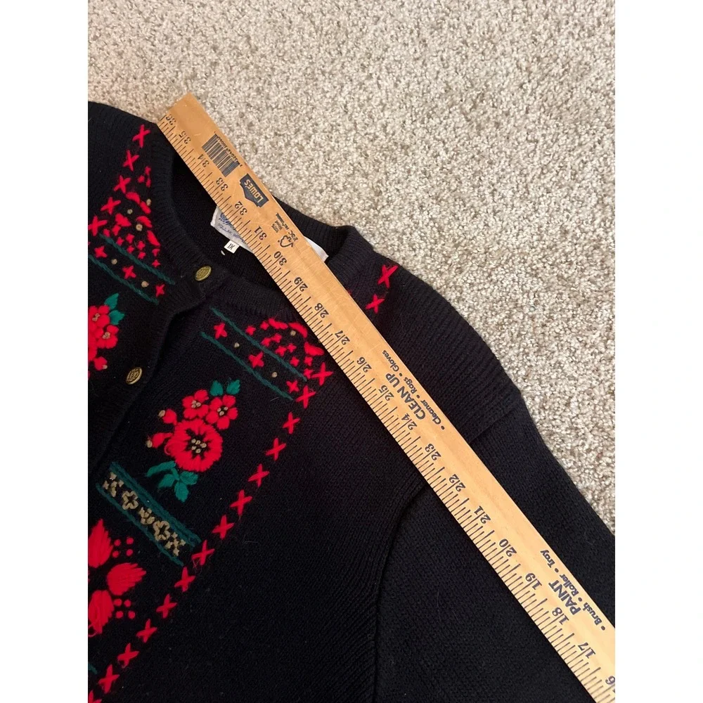 Tally-Ho Women Cardigan Sweater XL Black Embroidered Floral Button Front Vintage